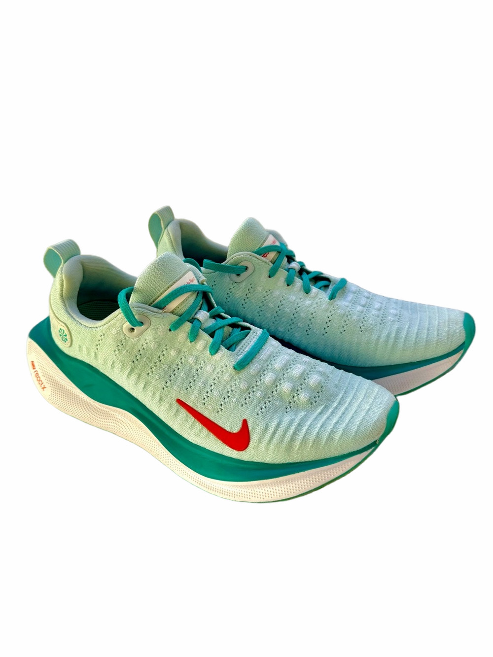 Nike ReactX Infinity Run 4 Size 9.5 Women’s Jade Ice Picante Red-White EUC Knit